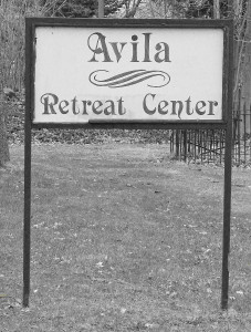 Avila Sign